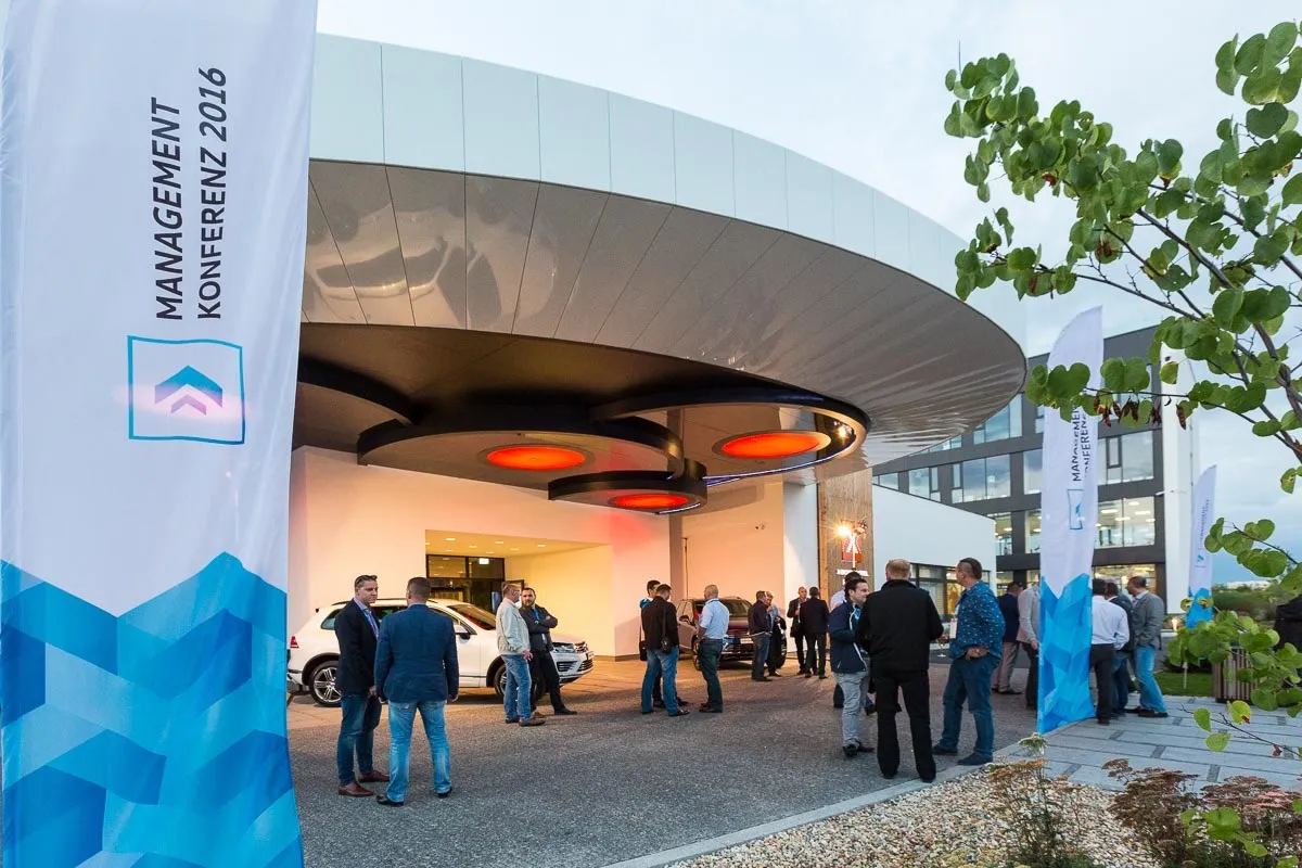 Fotenie firemných akcií - eventový fotograf Brtaislava