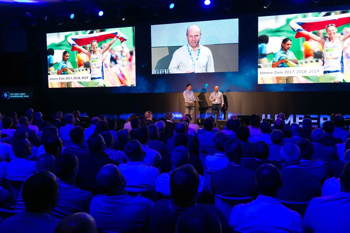 Fotenie firemnych eventov - odborná konferencia - Volkswagen Management Konferenz