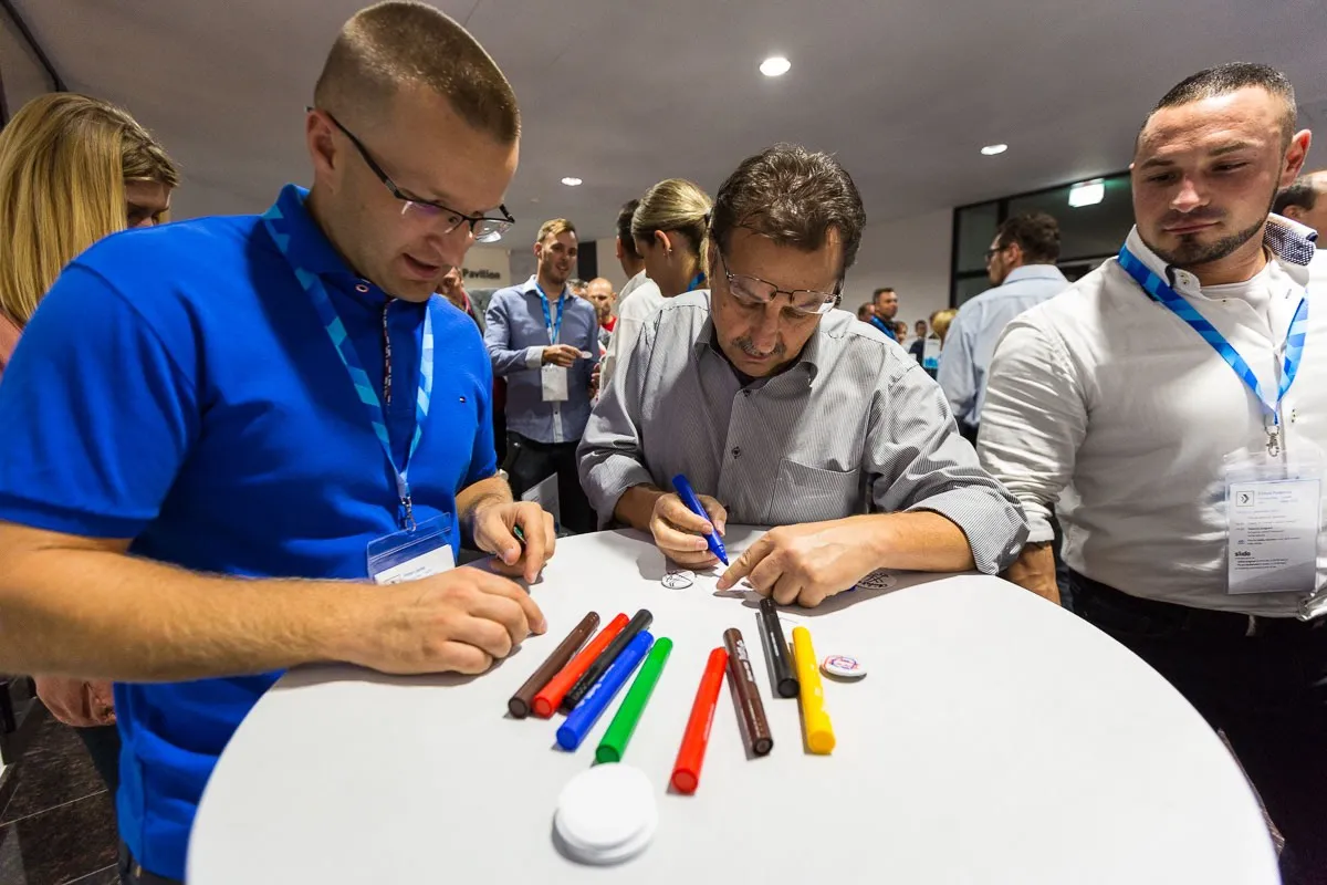 interkcia účastníkov - fotenie eventov - Martina Brunovská eventový fotograf