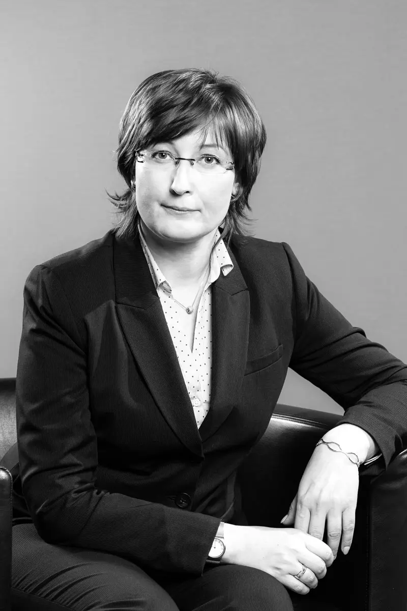 čiernobiely biznis portrét - profesionálny fotograf Bratislava
