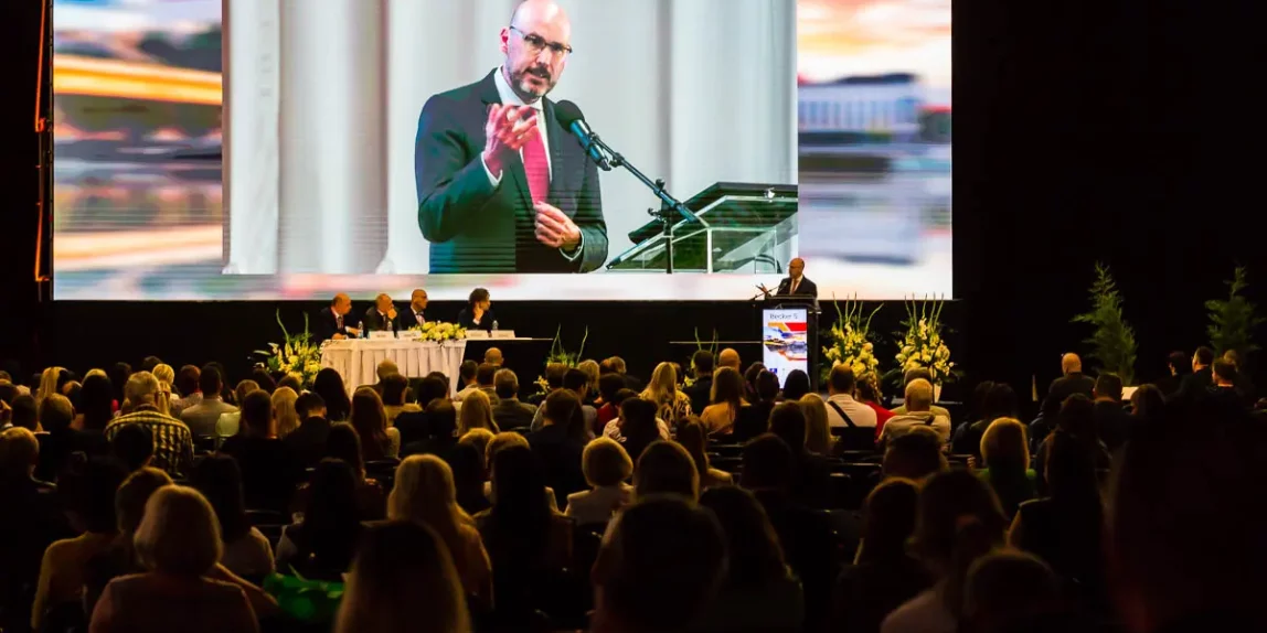 Eventovy-fotograf-8.kongres-SGPS-foograf-na-odborny-event